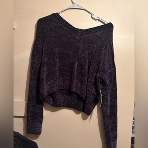 brand new cropped soft sweater.